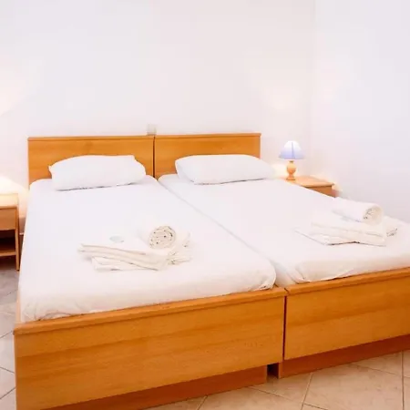 Διαμέρισμα - Comfort One Bedroom E9 Λομπάρδα