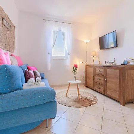 - Comfort One Bedroom E9 아파트 *