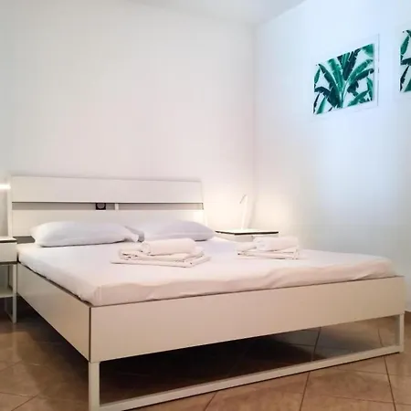 아파트 - Comfort One Bedroom E9 *