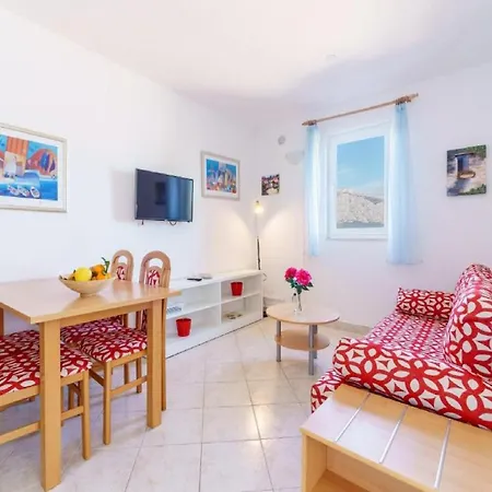 - Comfort One Bedroom E9 룸바르다